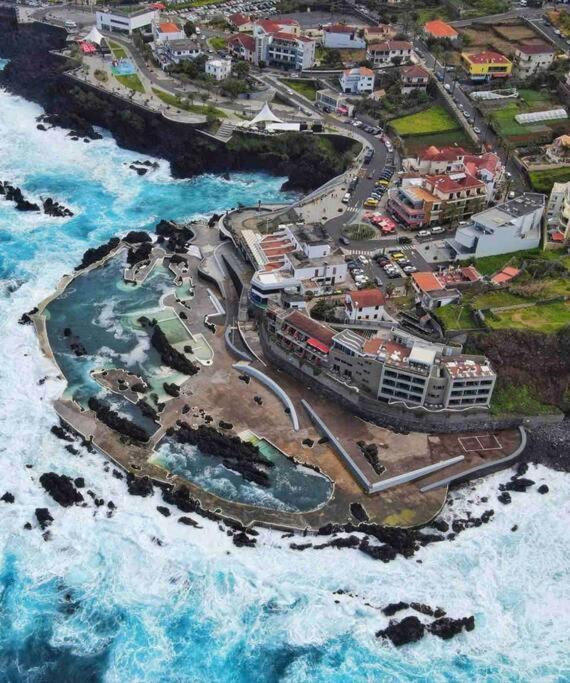 Waves Song - Cottage Porto Moniz Bagian luar foto